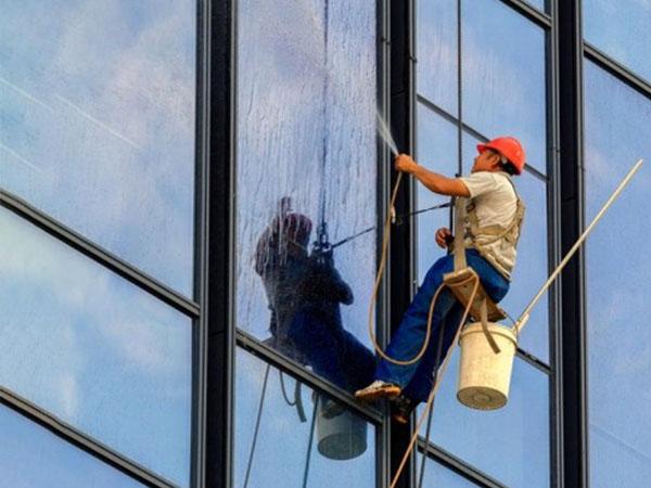 外墻清洗后如何保持其長效清潔？
