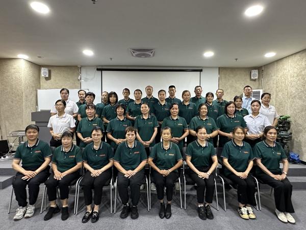 企業(yè)辦公場所保潔服務(wù)的重要性與專業(yè)解決方案